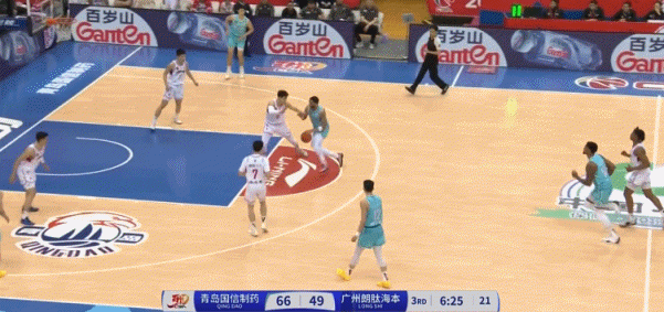 韋瑟斯龐失衡打板命中&青島一波14-0將分差拉大到19分