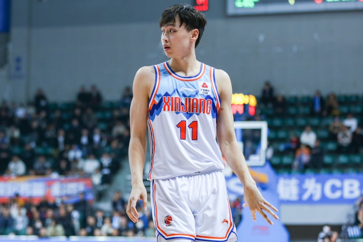 中規(guī)中矩！齊麟8中4拿到15分6籃板 有4失誤&正負值-10