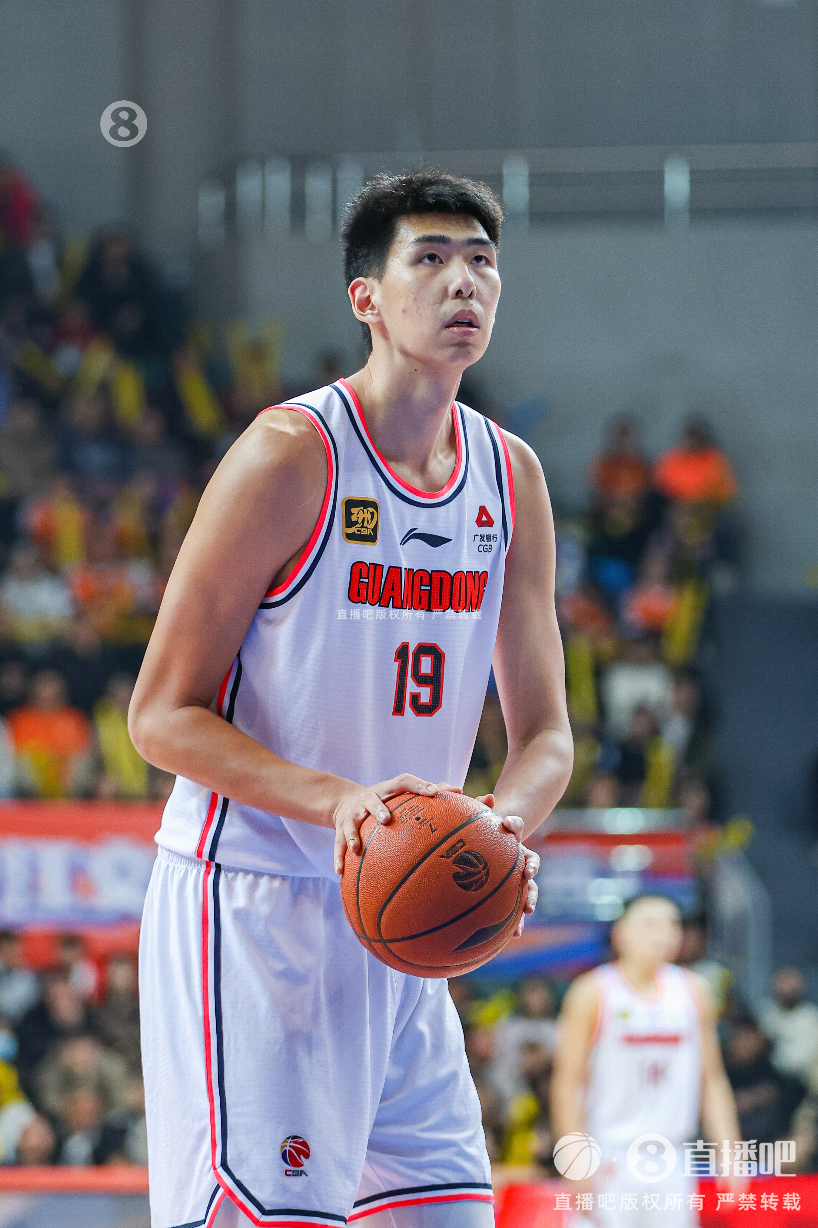 文班亞昕7中7！探長：沒想到最后時刻 徐昕壓制住了余嘉豪