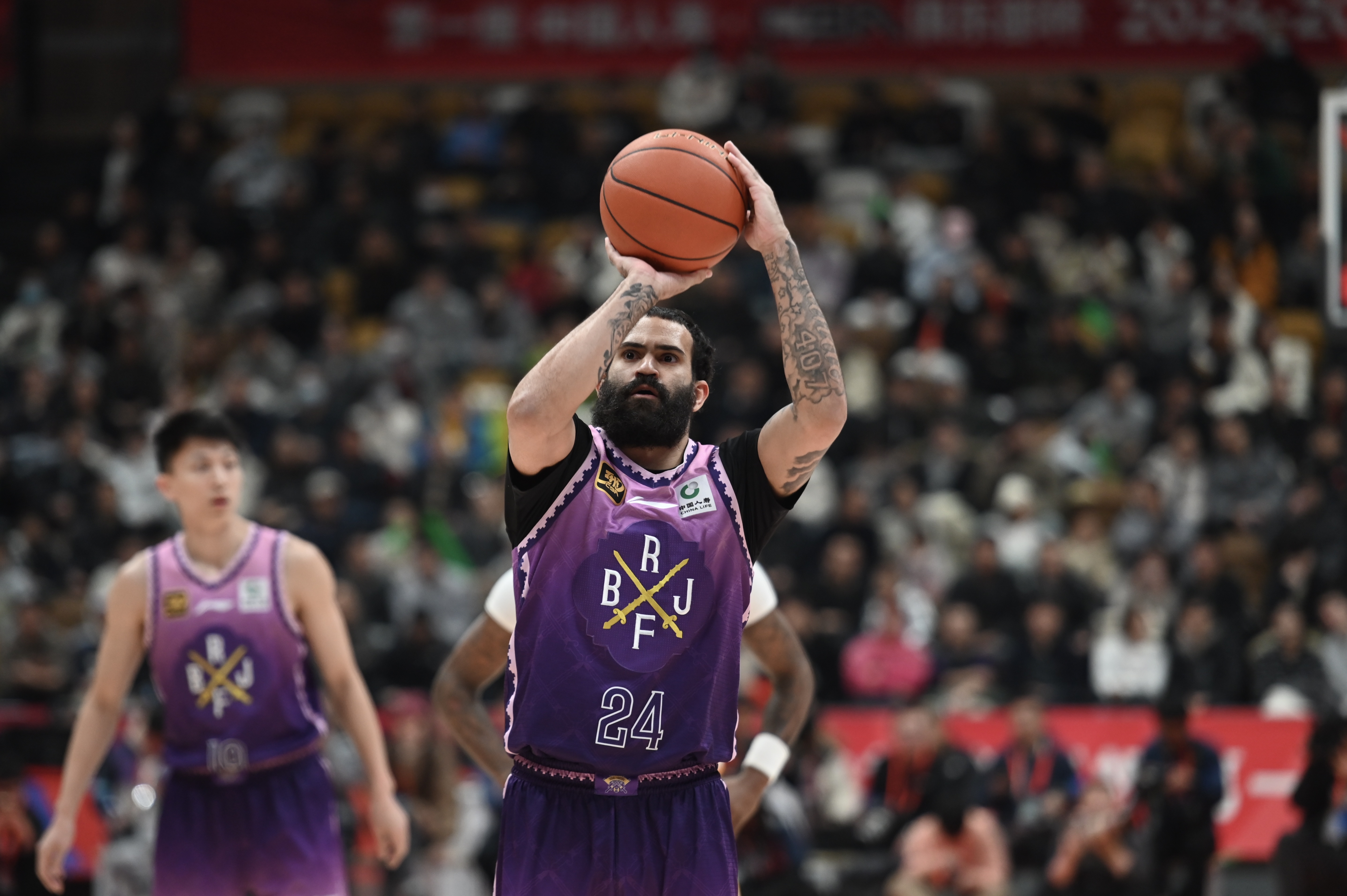 攻筐效率真不錯！里勒半場11中7&5罰全中轟下全隊最高的19分