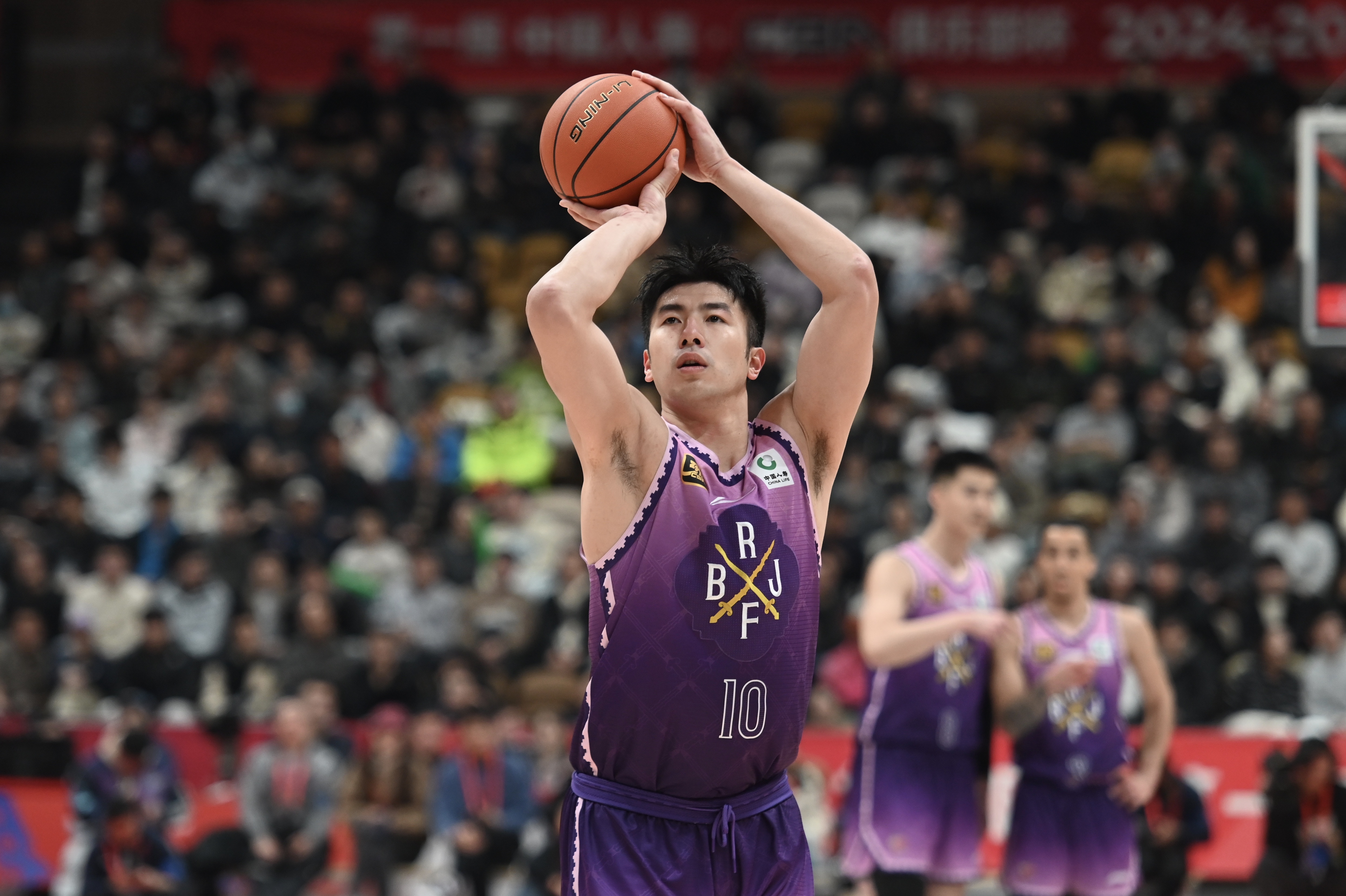 手感火熱！鄒雨宸半場(chǎng)6中6拿下15分 包攬北控開場(chǎng)前九分